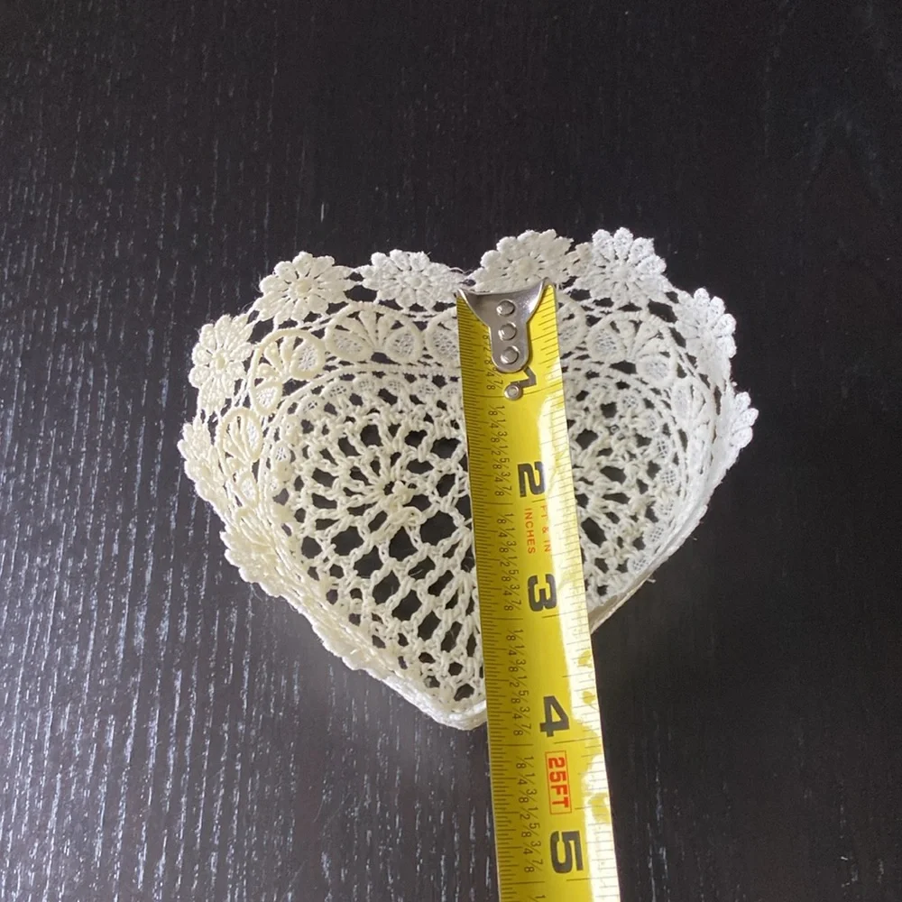 NIB Heart shaped lace baskets